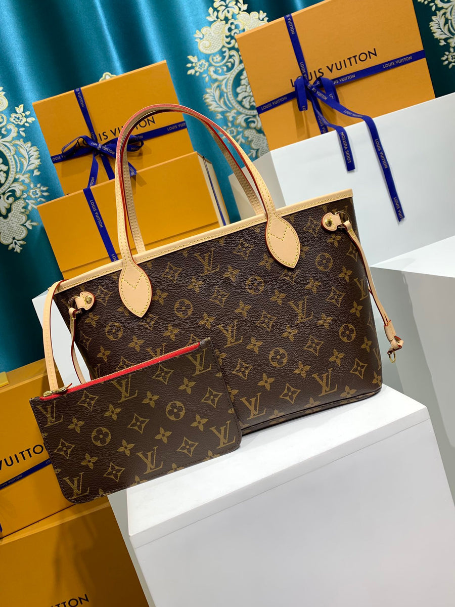 Louis Vuitton Neverfull GM with my initials.why yes, please ;)  Louis  vuitton bag neverfull, Louis vuitton handbags, Louis vuitton bag