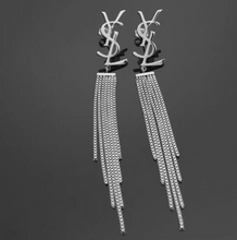 Load image into Gallery viewer, Tassel Y earrings
