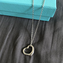 Load image into Gallery viewer, Simple cute open heart necklace
