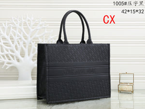 CD large square tote