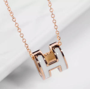 H mini necklace WHITE + GOLD