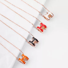 Load image into Gallery viewer, H mini necklace WHITE + GOLD
