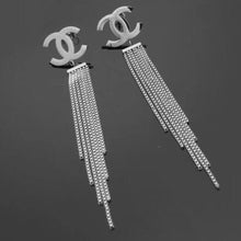 Load image into Gallery viewer, Tassel C earrings
