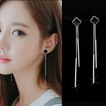 Load image into Gallery viewer, Clover drop earrings
